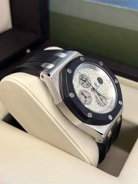 Audemars Piguet Royal Oak Offshore 25940SK.OO.D002CA.02.A Image 5